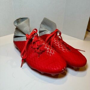 Red Soccer Cleats with Gray Accents Nike Size 8.5
